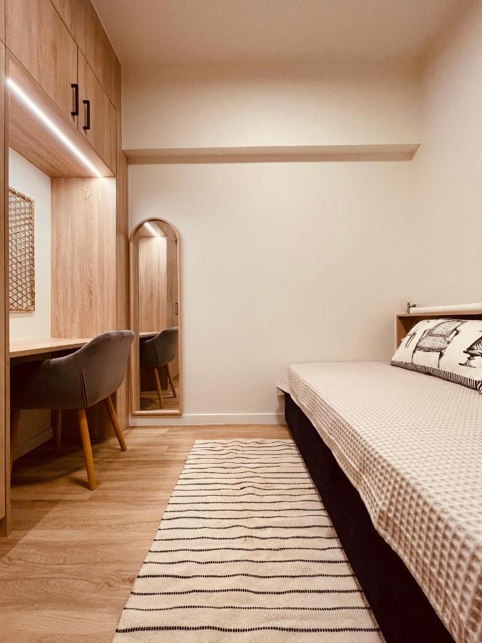 2 Bedroom - Live Like A Local In Kolonaki Athen
