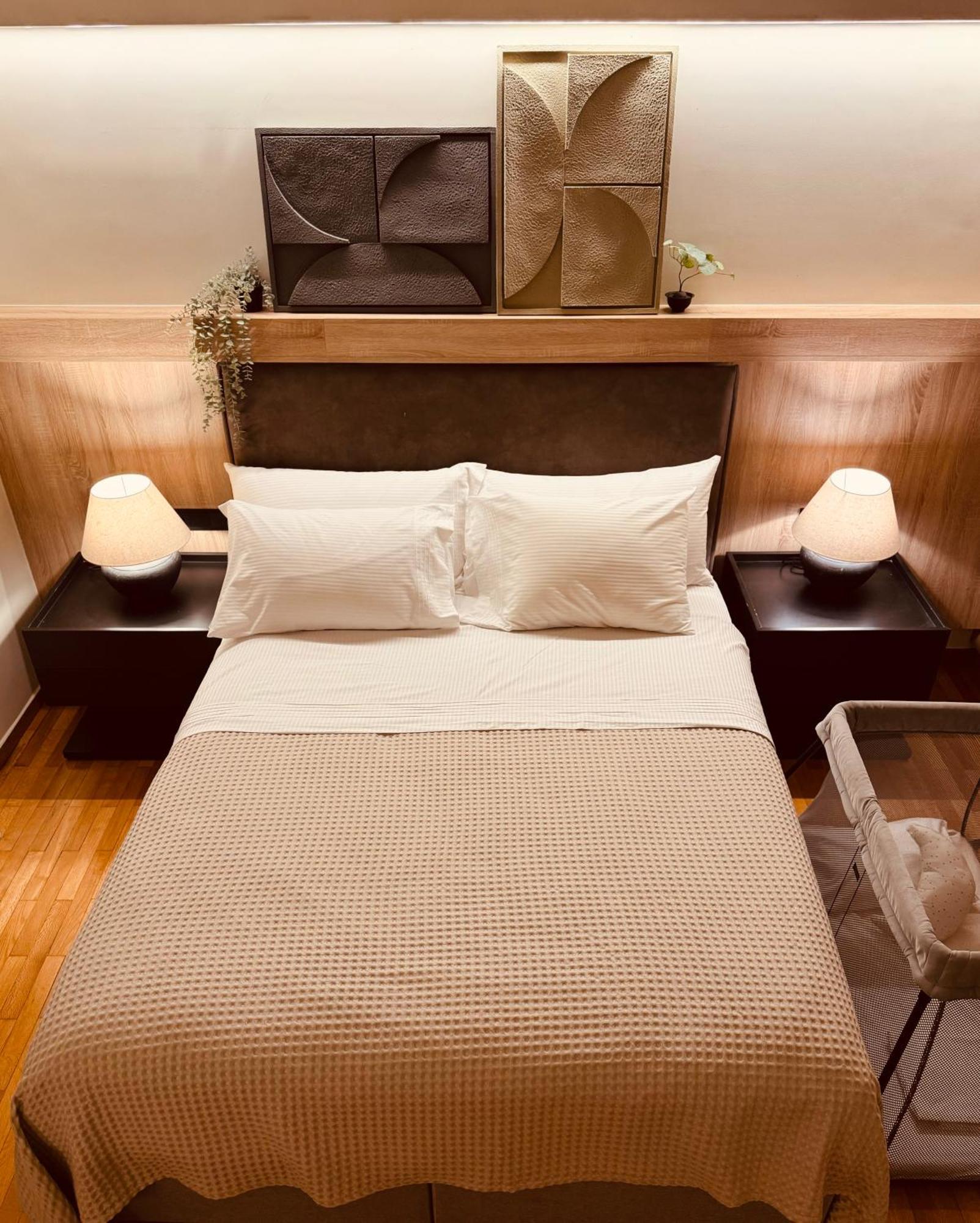 Apartment 2 Bedroom - Live Like A Local In Kolonaki